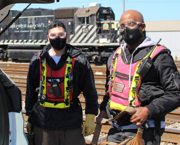Image of Pacific Harbor Line employees wearing masks